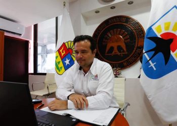 SOLICITA LICENCIA PEDRO JOAQUÍN DELBOUIS A LA PRESIDENCIA MUNICIPAL, PARA IR DE LLENO A LA CAMPAÑA