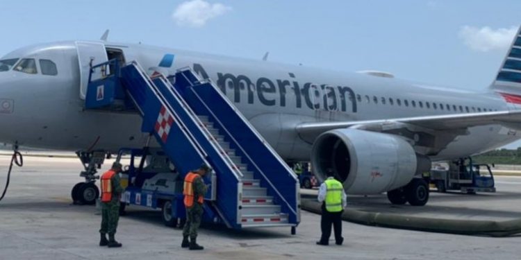 AVIÓN DE AMERICAN AIR ATERRIZA DE EMERGENCIA EN AEROPUERTO DE CANCÚN