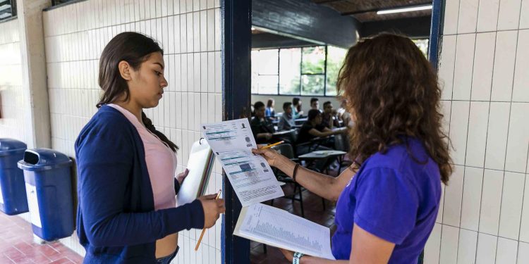 AVANZA EL REGISTRO DE ASPIRANTES A PREPARATORIAS EN QUINTANA ROO