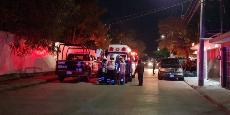 UN MUERTO Y DOS HERIDOS SON EL RESULTADO DE UN ATAQUE ARMADO PROVENIENTE DE UN TAXI EN LA REGIÓN 228