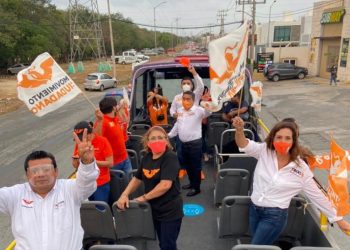“LAS NIÑAS Y LOS NIÑOS TIENEN VOZ”