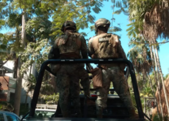 HOMBRE ES EJECUTADO Y TIRADO EN LA VÍA COSTERA TULUM-BOCA PAILA