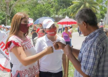 EN MOROCOY OFRECE ANAHÍ GONZÁLEZ AYUDAR PARA QUE ATERRICEN MÁS RECURSOS PARA EL CAMPO
