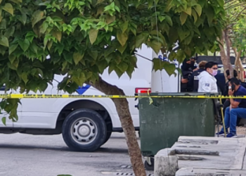 SE ENCUENTRAN RESTOS HUMANOS EMBOLSADOS EN LA 251 EN CANCÚN