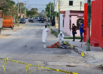 EJECUTAN A PUNTA DE PISTOLA A HOMBRE EN LA 210