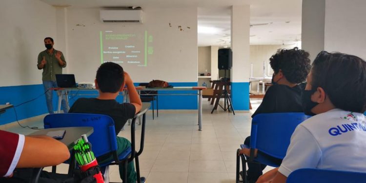 BRINDA LA COJUDEQ PLÁTICA DE NUTRICIÓN PARA ATLETAS DE TIRO CON ARCO