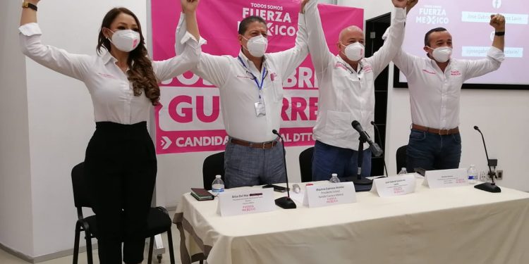 PRESENTA JOSÉ GABRIEL GUTIÉRREZ LAVÍN PROPUESTA DE TRABAJO POR QUINTANA ROO BASADA EN CUATRO EJES