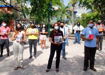 SE REÚNE MARA LEZAMA CON CREADORES Y AUTORES DE CONTENIDO DE LIBROS