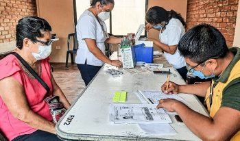 LLEVAN VACUNAS A COMUNIDADES RURALES DE COMALCALCO
