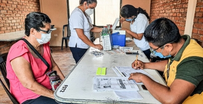 LLEVAN VACUNAS A COMUNIDADES RURALES DE COMALCALCO