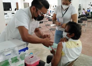 CIERRAN JORNADA CON MÁS DE 10 MIL VACUNADOS EN CANCÚN