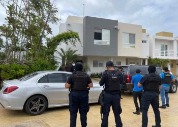 FISCALÍA GENERAL DEL ESTADO REALIZA CATEO EN DOMICILIO DE TIRSO ESQUIVEL
