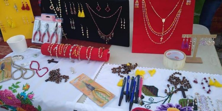 PROMUEVE EL PT EXPOSICIÓN ARTESANAL EN PUERTO MORELOS