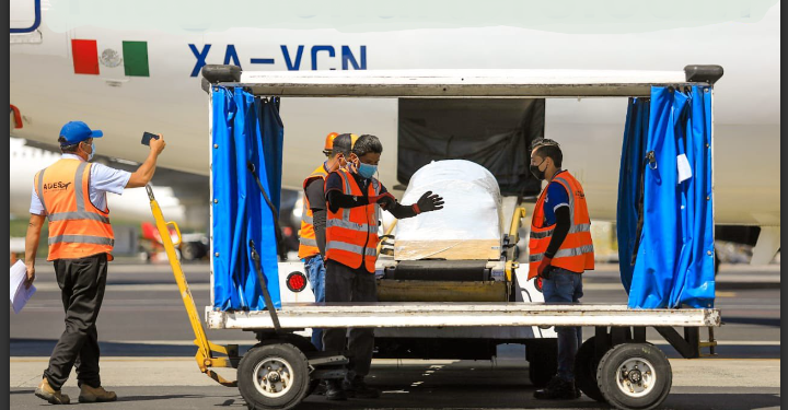 RESTOS DE VICTORIA SALAZAR, LLEGAN A EL SALVADOR