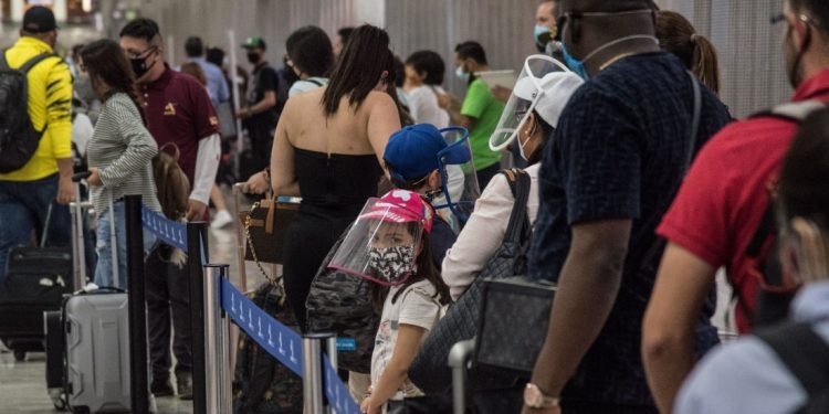 LÓPEZ-GATELL ADVIERTE «UNA TERCERA OLA DE LA EPIDEMIA»