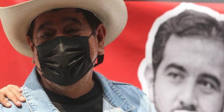 FÉLIX SALGADO MACEDONIO ACUSA A SALINAS DE GORTARI DE MANIPULAR AL INE