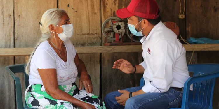 ERIC GARRIDO VISITA PLAYA LARGA LLEVANDO UN MENSAJE DE PAZ Y ESPERANZA