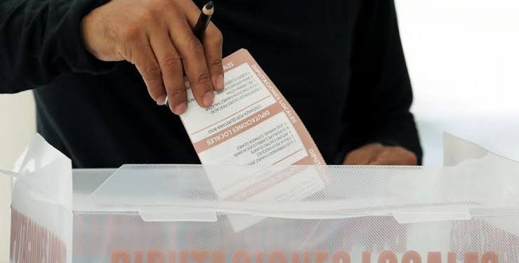 BANDERAZO A LAS CAMPAÑAS; HAY 22 MIL 829 CANDIDATOS EN LA CONTIENDA