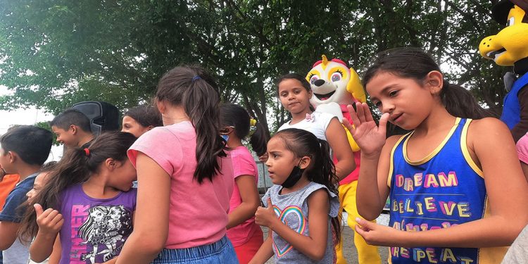 NIÑOS MIGRANTES FESTEJAN DÍA DEL NIÑO EN TAPACHULA