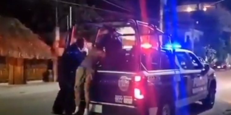 POLICÍAS DE TULUM PROTAGONIZAN UN NUEVO EPISODIO DE VIOLENCIA
