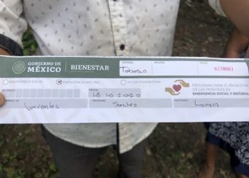 DAMNIFICADOS POR INUNDACIONES EXIGEN NUEVAMENTE PAGOS EN OFICINAS DE BIENESTAR