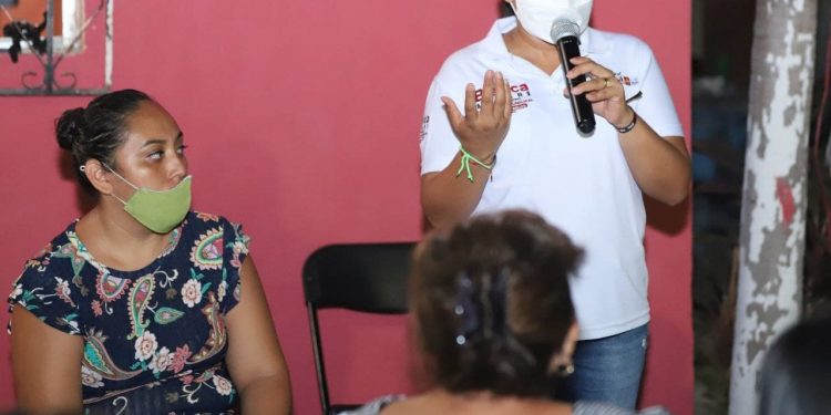 RECONOCIMIENTO DE BLANCA MERARI A LA ENTREGA DE LOS MAESTROS