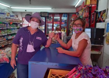 SE COMPROMETE LUPITA ALCOCER CON LOS COMERCIANTES EN REDUCIR TRAMITOLOGÍA PARA ADQUIRIR LA LICENCIA DE FUNCIONAMIENTO EN BENITO JUÁREZ