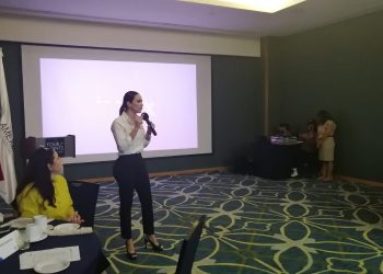 A REPRESENTANTE DE JANIX SÍ LE DIERON VOZ EN EL FORO DE LA AMEXME