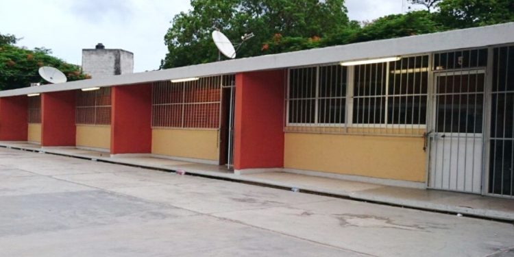 150 ESCUELAS VANDALIZADAS