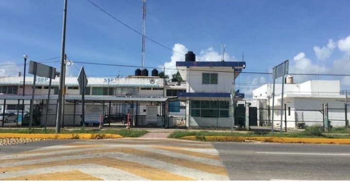 TRASLADO DE REOS POR INESTABILIDAD EN CERESO DE CHETUMAL