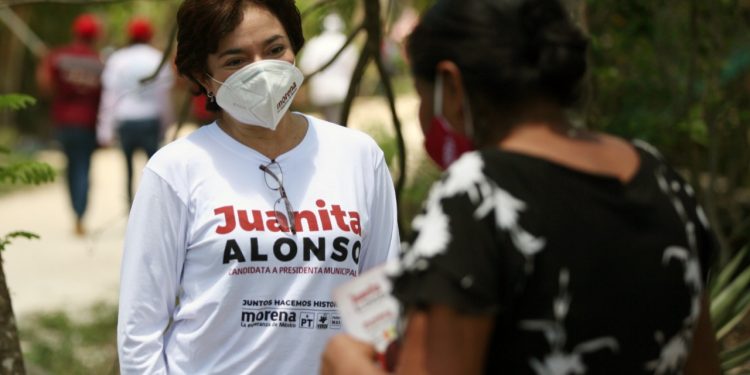 AGRADECEN VECINOS DE RANCHITOS “LA ESPERANZA” VISITA DE JUANITA ALONSO