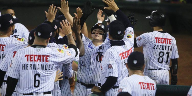 JARED WILSON LUCE EN CINCO ENTRADAS Y TIGRES GANA EL PRIMERO A OLMECAS