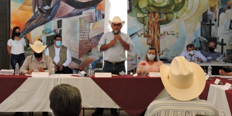 ATIENDEN SEMARNAT Y PROFEPA A LOS AFECTADOS DEL RÍO SONORA