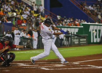 TIGRES CAE EN EL JUEGO INAUGURAL