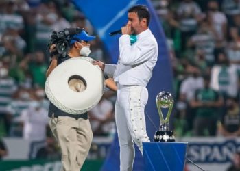 LA SEGOB INVESTIGA INTERPRETACIÓN DE PABLO MONTERO DEL HIMNO NACIONAL