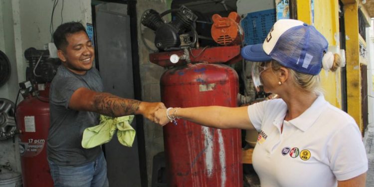 LOS CANCUNENSES YA DECIDIERON Y VOTARÁN POR EL RESCATE DEL PAÍS, NO POR MÁS ENGAÑOS: CARMEN JOAQUÍN