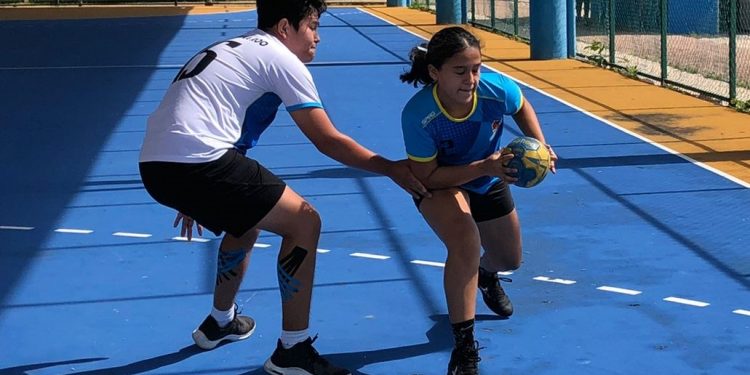NATANAEL GALLEGOS, UN APASIONADO DEL HANDBALL