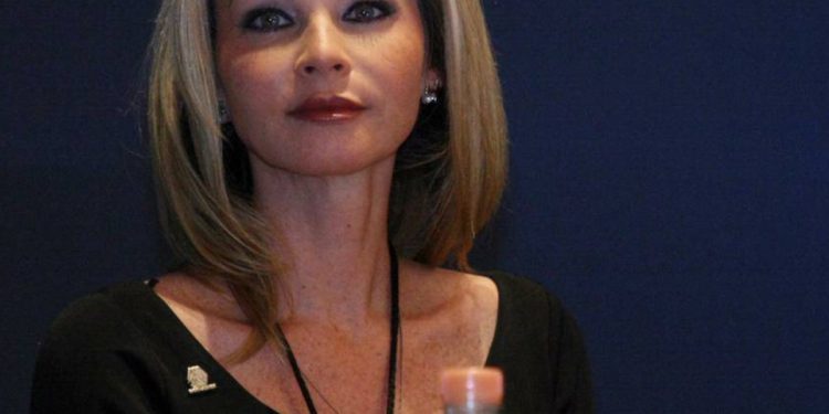 CARMEN JOAQUÍN GANADORA DEL DEBATE VIRTUAL ORGANIZADO POR CONGRESO 21