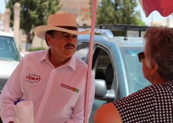 TRABAJAR DE LA MANO DE LA SOCIEDAD, SE COMPROMETE FEMAT EN NIEVES