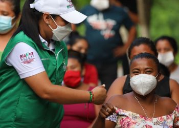 EXPONE BLANCA MERARI PROPUESTAS PARA DELIRIOS Y CENTRAL VALLARTA