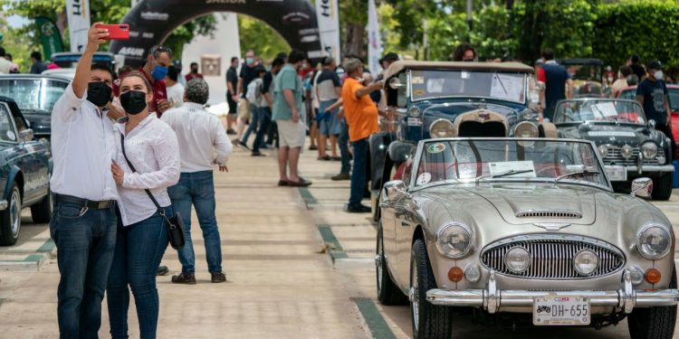 LA  NOCHE DE ESTE SÁBADO LLEGARON LOS PILOTOS DEL RALLY MAYA