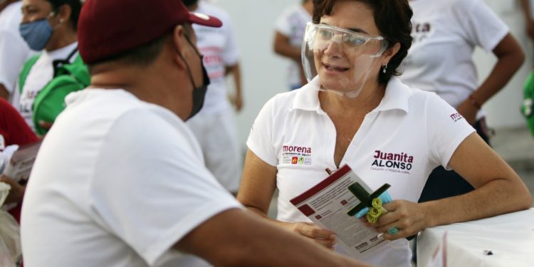 OFRECE JUANITA ALONSO, BIENESTAR SOCIAL PARA COZUMEL