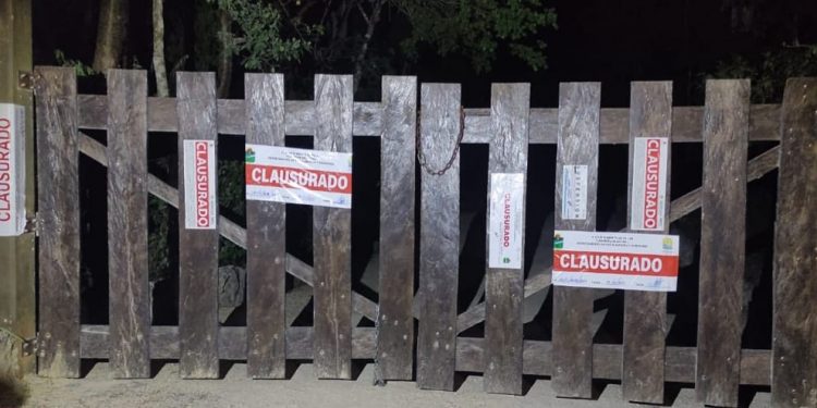 CLAUSURAN FIESTA CLANDESTINA EN UNA CAVERNA EN AKUMAL