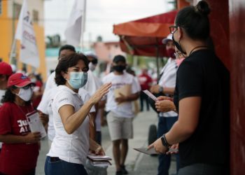 GOBIERNO JUSTO Y EQUITATIVO OFRECE JUANITA ALONSO A COZUMELEÑOS
