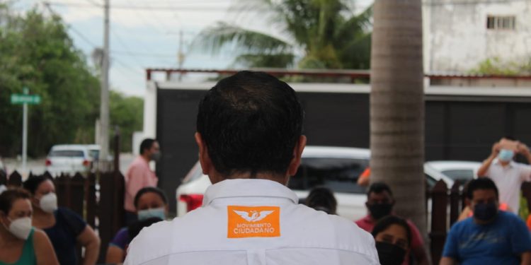 EDUARDO OVANDO, SE REUNIÓ CON VECINOS Y FAMILIAS DE LA REGIÓN 215