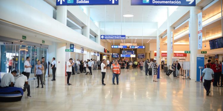 REPORTA EL AEROPUERTO INTERNACIONAL DE CANCÚN CASI 400 VUELOS DIARIOS