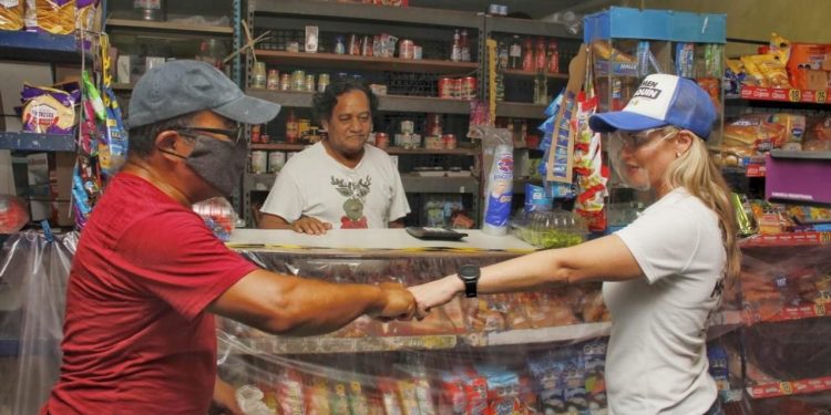 PROPONE CARMEN JOAQUÍN APOYAR A LA MICRO Y PEQUEÑA EMPRESA