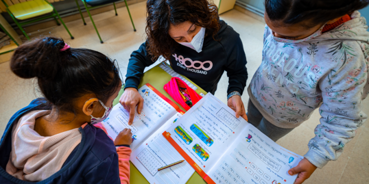 REGRESO CLASES SÍ, PERO DE LA MANO DE LA COMUNIDAD EDUCATIVA: EDUCACIÓN CON RUMBO