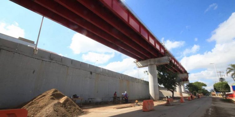GERALD WASHINGTON PIDE AL GOBERNADOR RESPONDER SOBRE LA CALIDAD DE OBRAS EN EL DISTRIBUIRDOR VEHÍCULAR