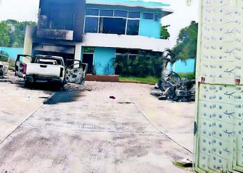 QUEMAN CASAS Y AUTOS EN LA CHONTALPA